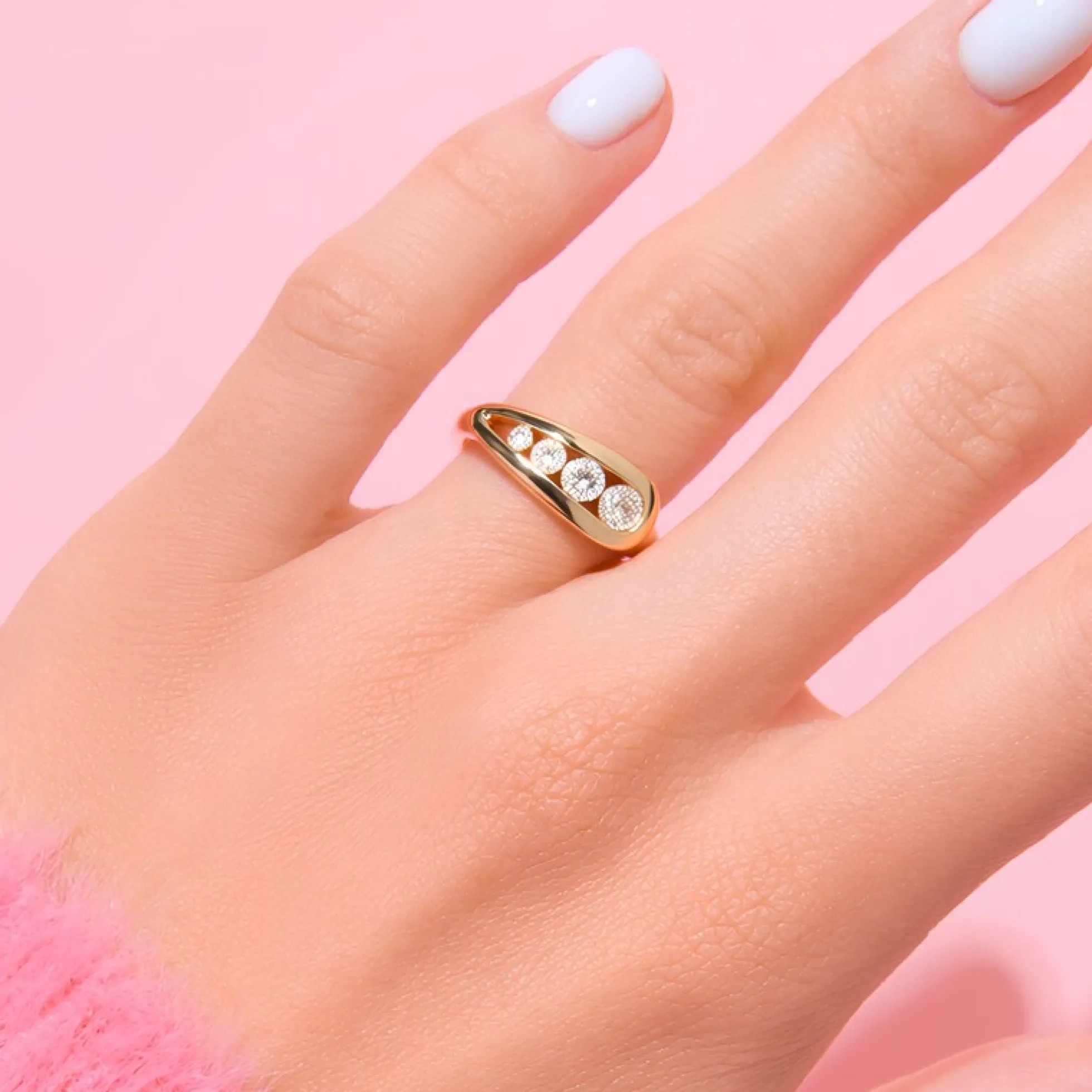 Argyle-Rose de France-Brillant-Goldring
