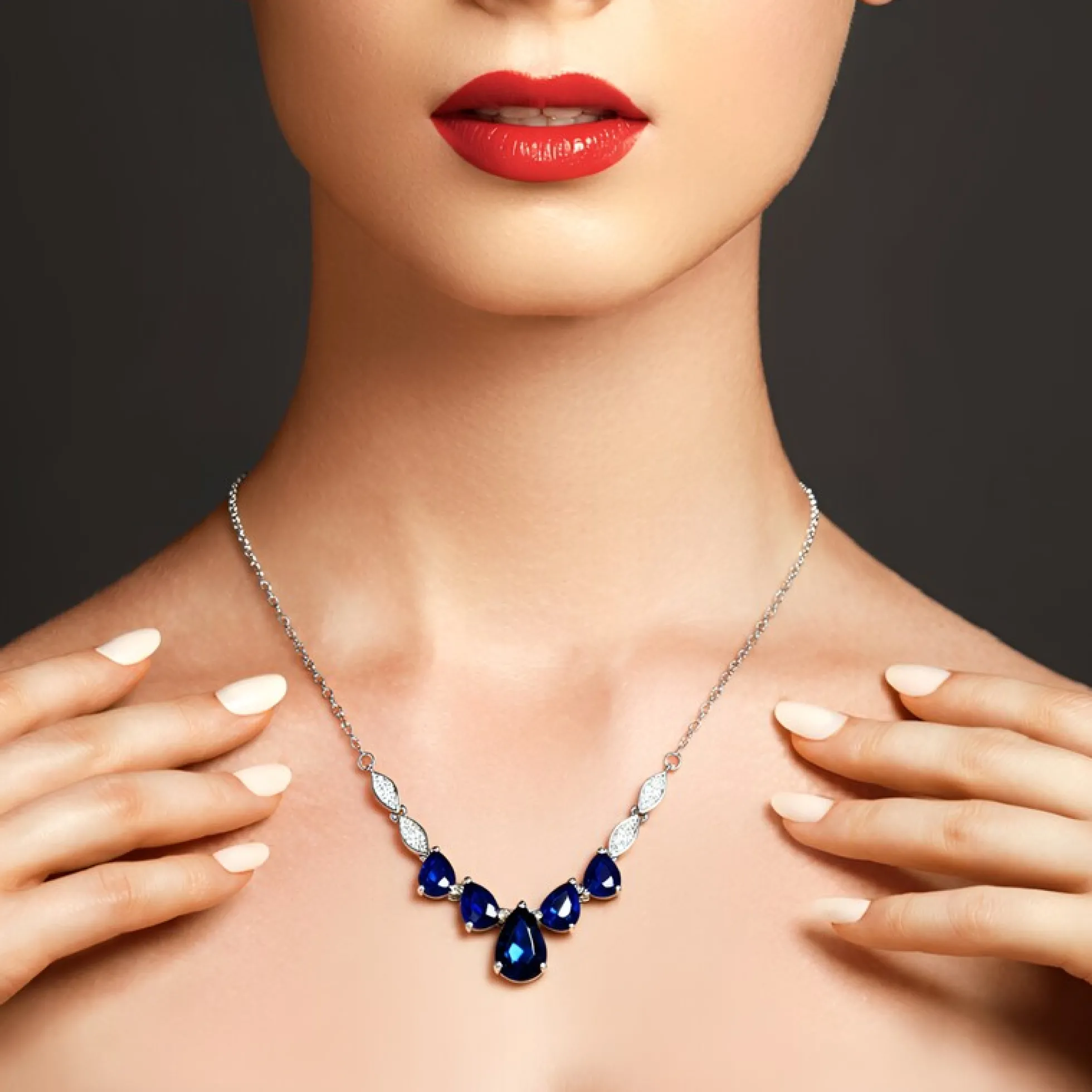 Blauer Ceylon-Saphir-Goldcollier