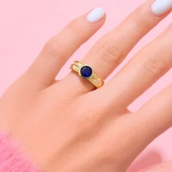 Blauer Madagaskar-Saphir-Goldring