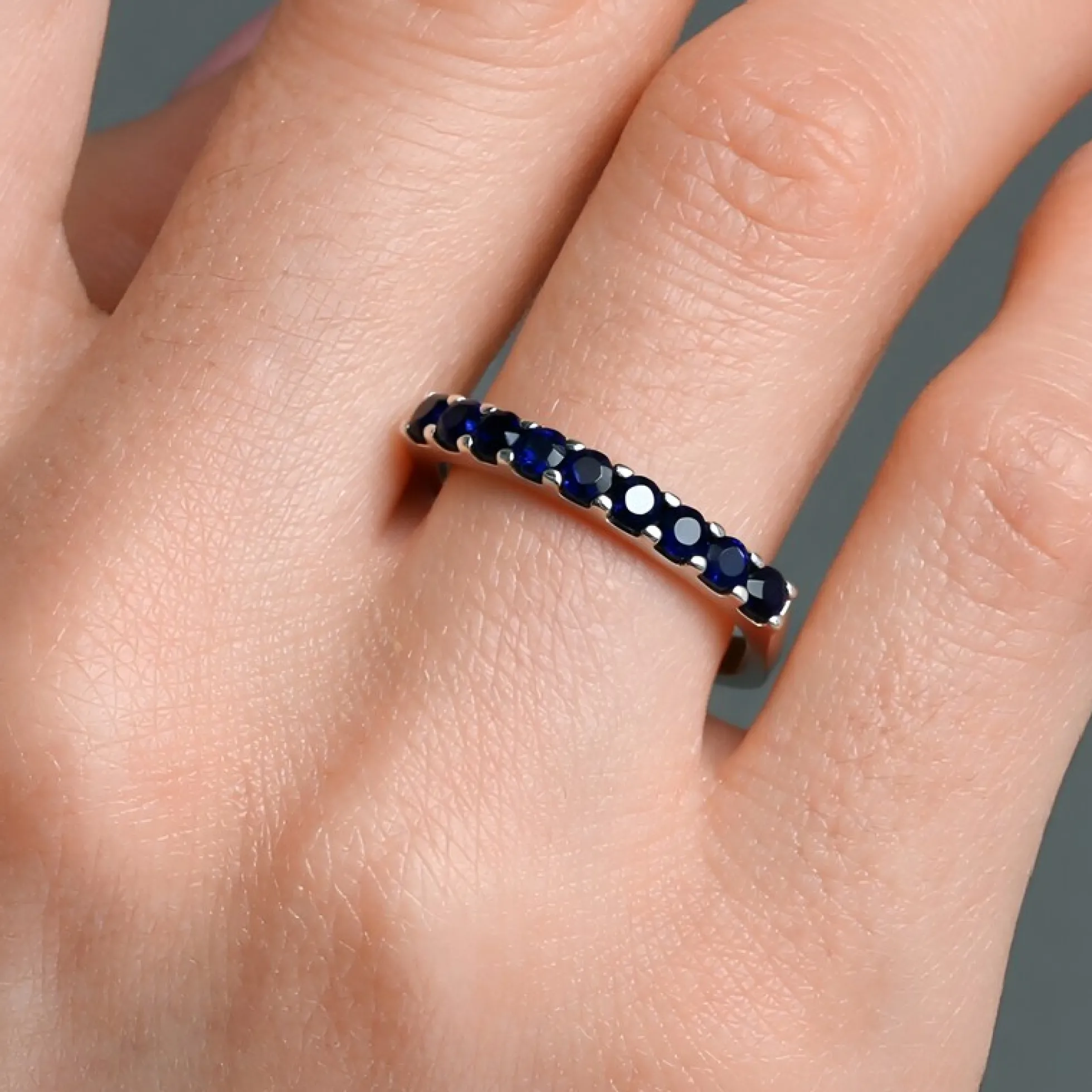 Blauer Saphir-Silberring