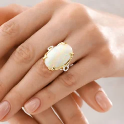 Brasilianischer Weißer Opal-Goldring