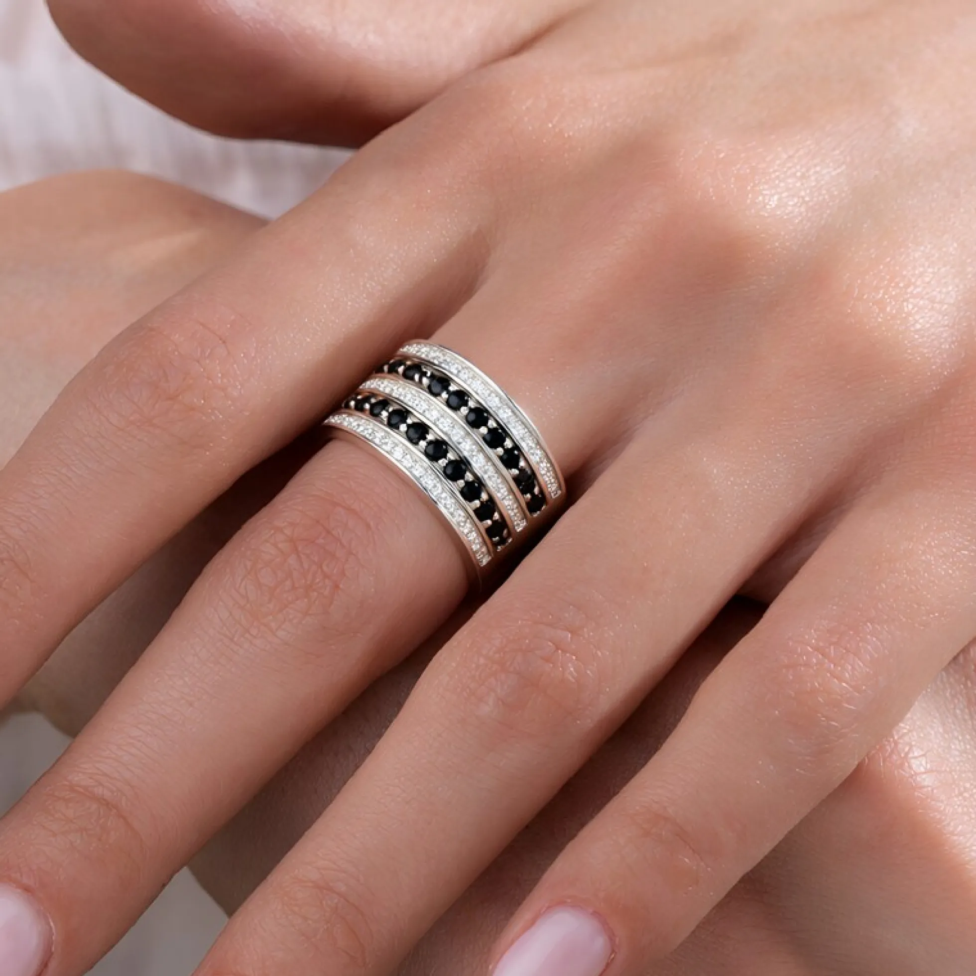 Edelstein-Silberring