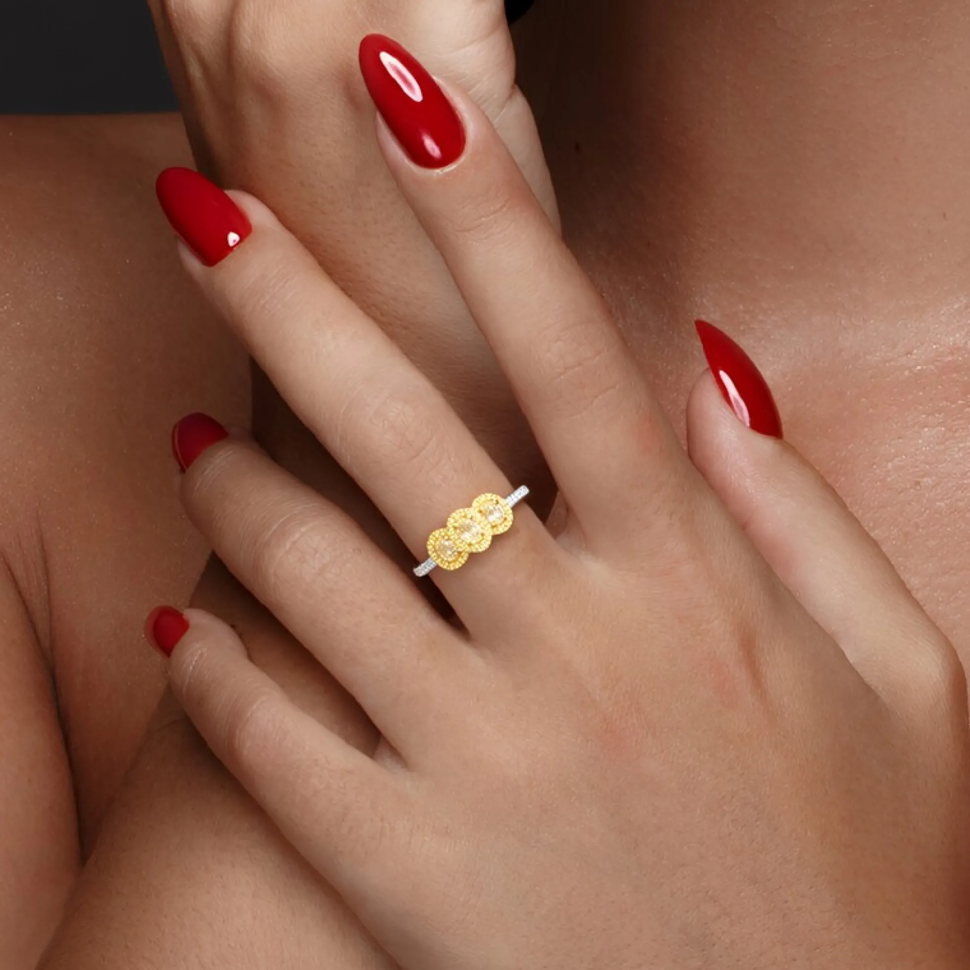 Gelber SI2 Brillant-Goldring