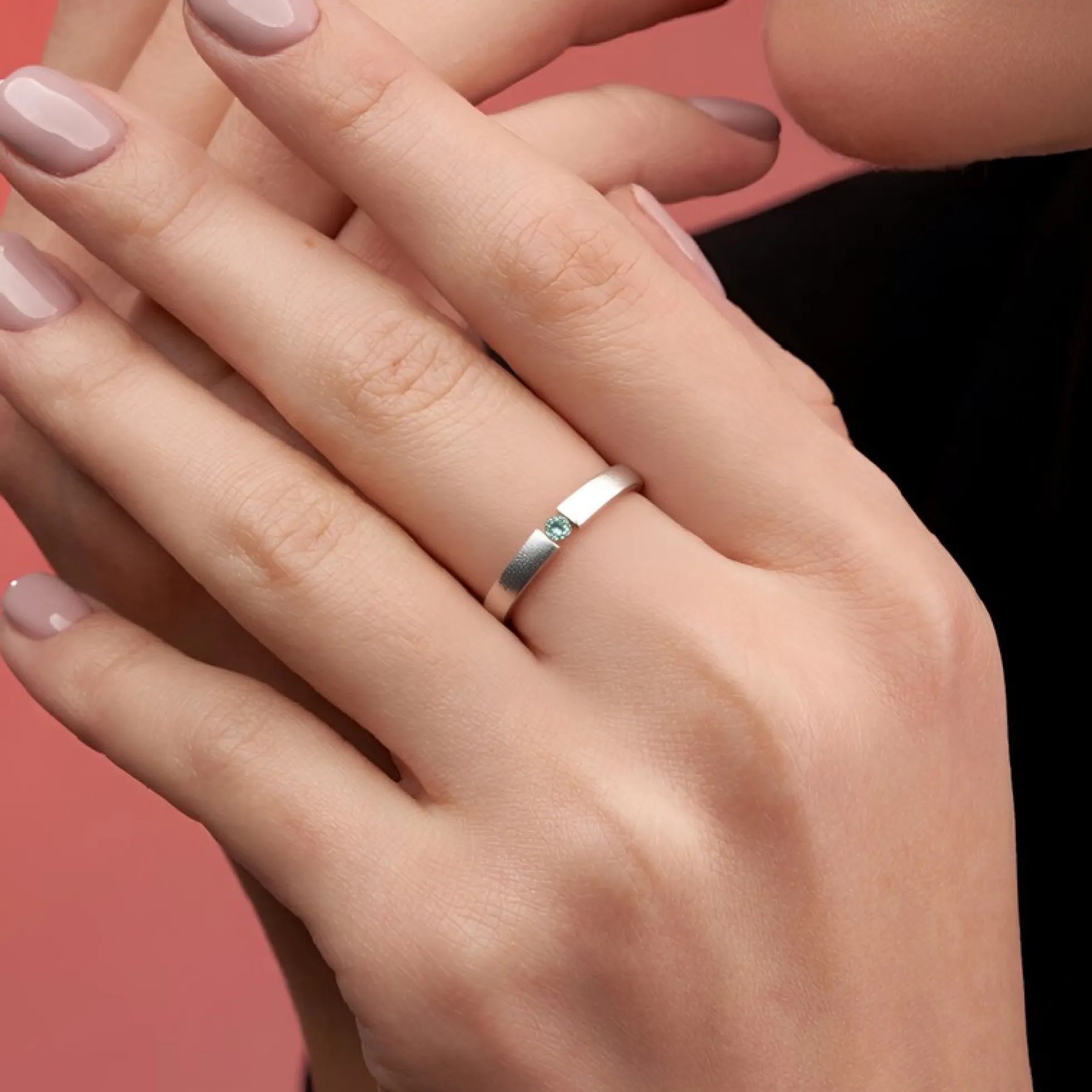 Himmelblauer I2 Brillant-Silberring