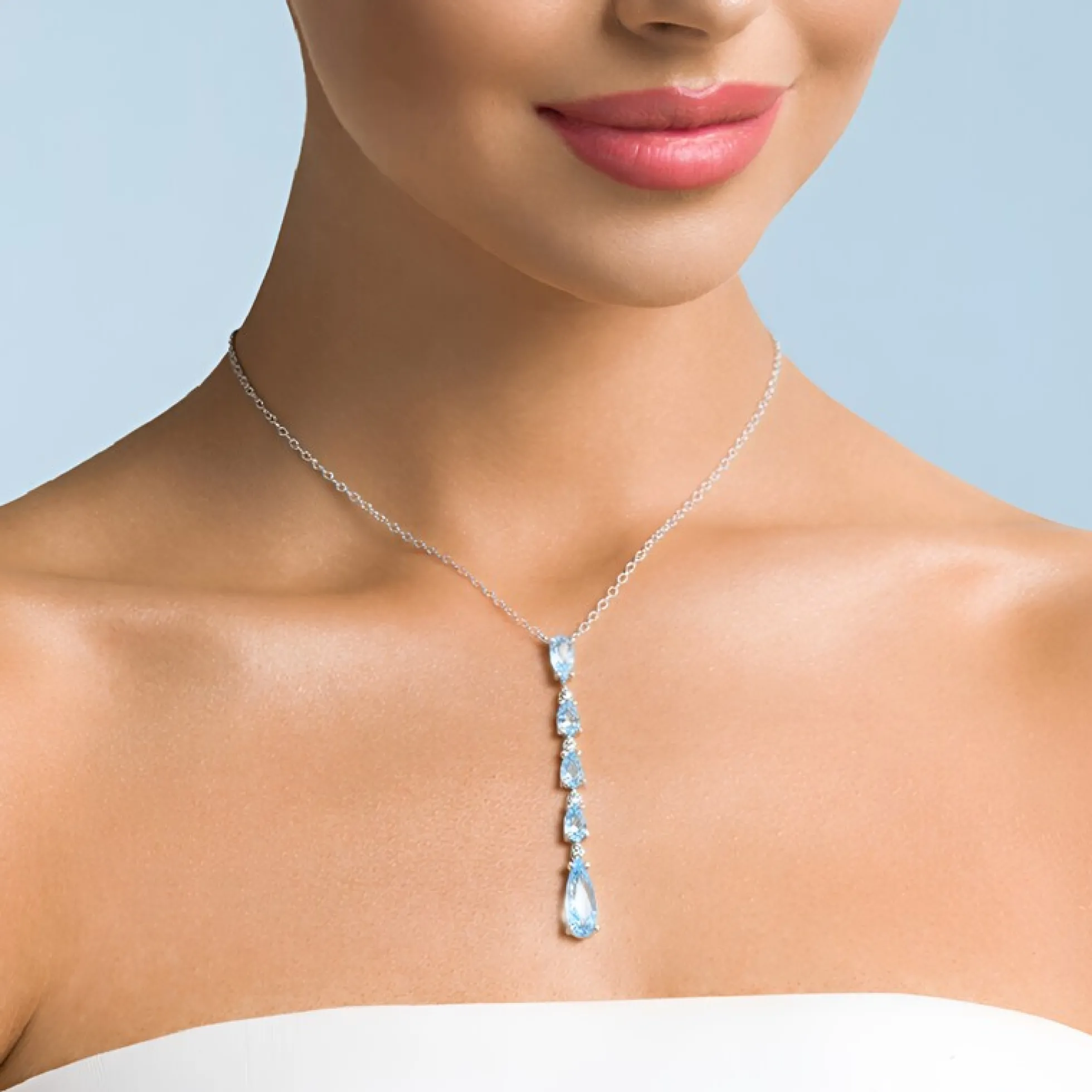 Himmelblauer Topas-Silbercollier