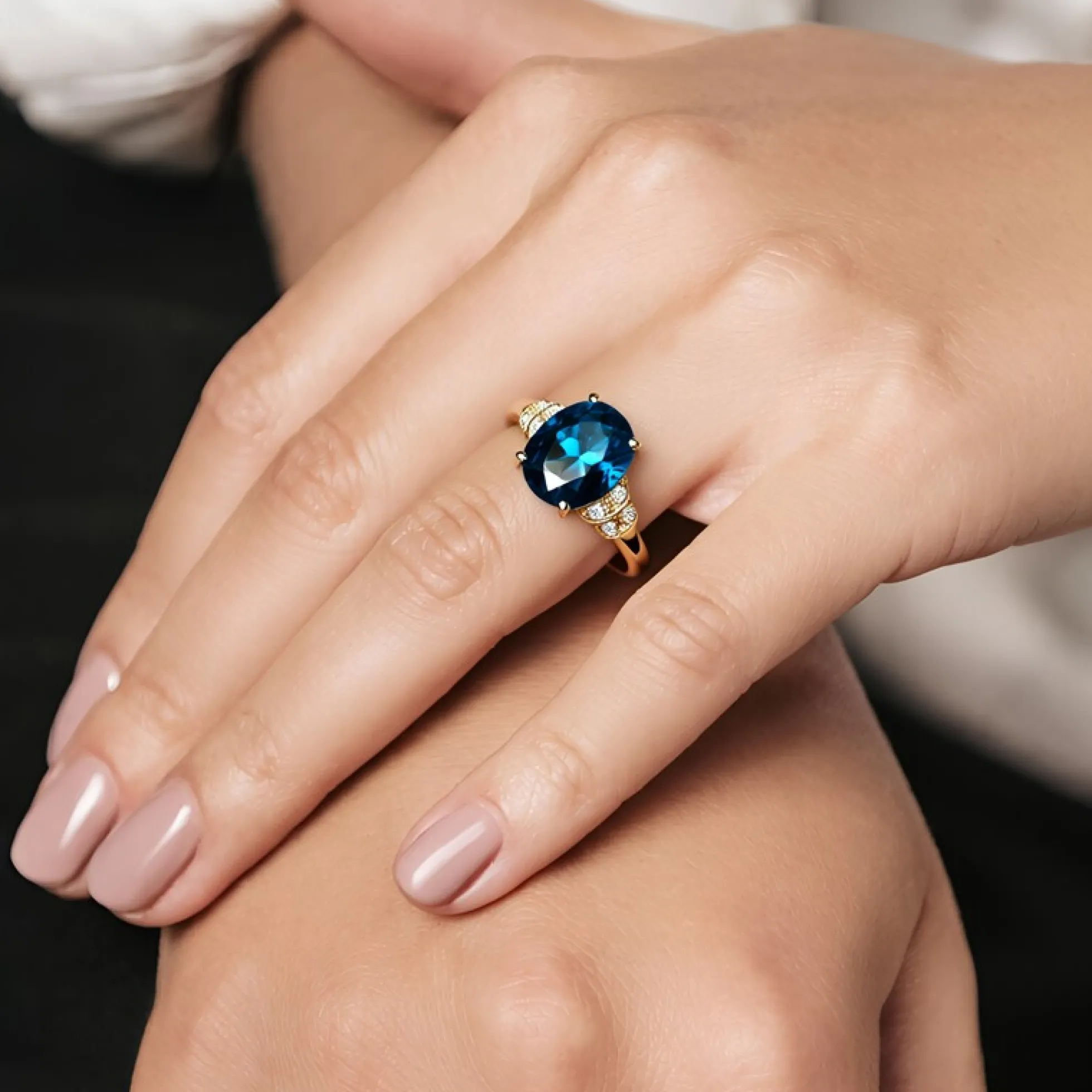 Londonblauer Topas-Goldring