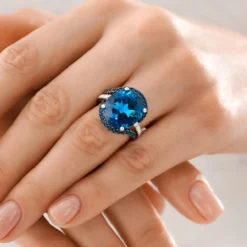 Londonblauer Topas-Goldring