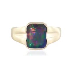 Mezezo-Opal-Goldring