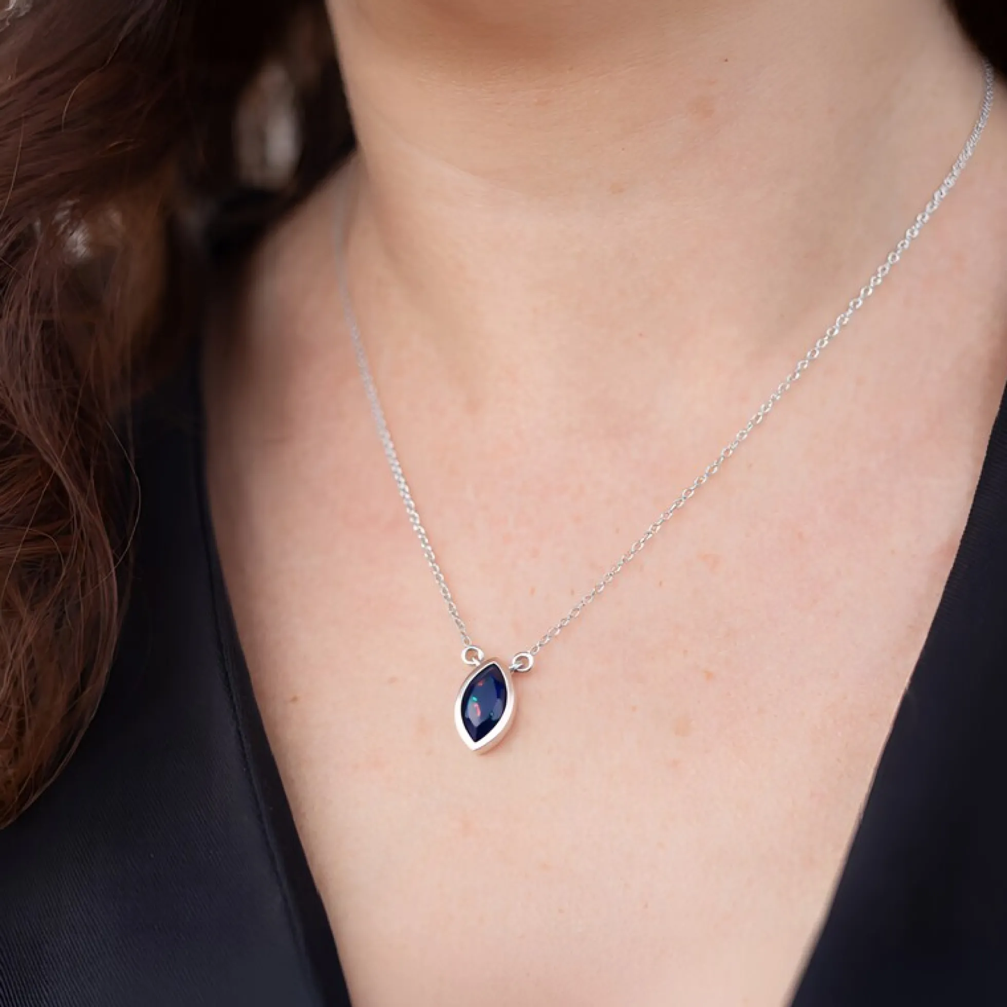 Mezezo-Opal-Silbercollier