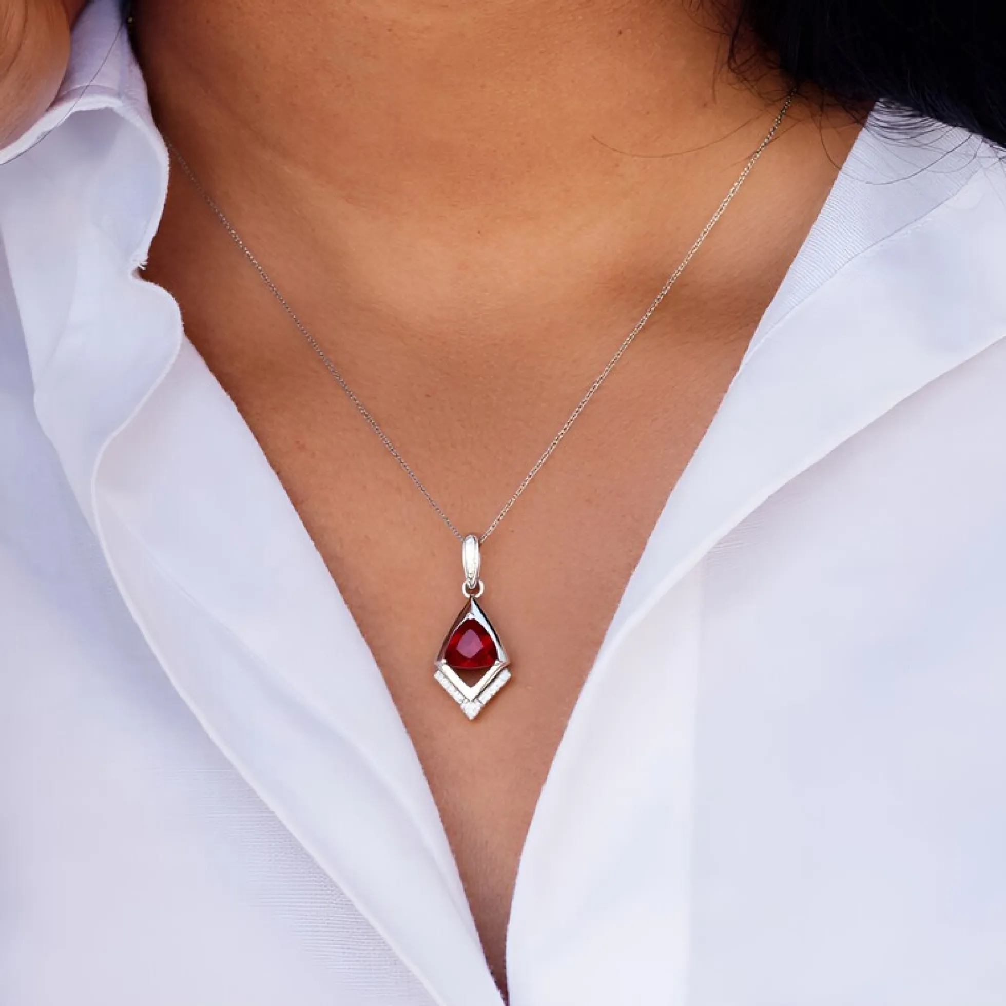 Oregon-Sonnenstein-Goldanhänger