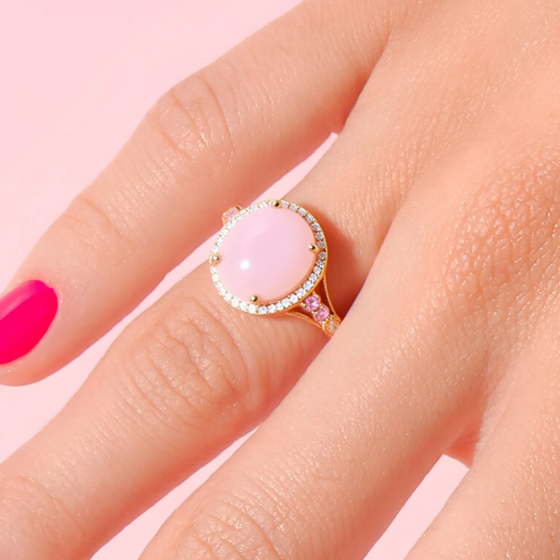 Pinkfarbener Opal-Goldring