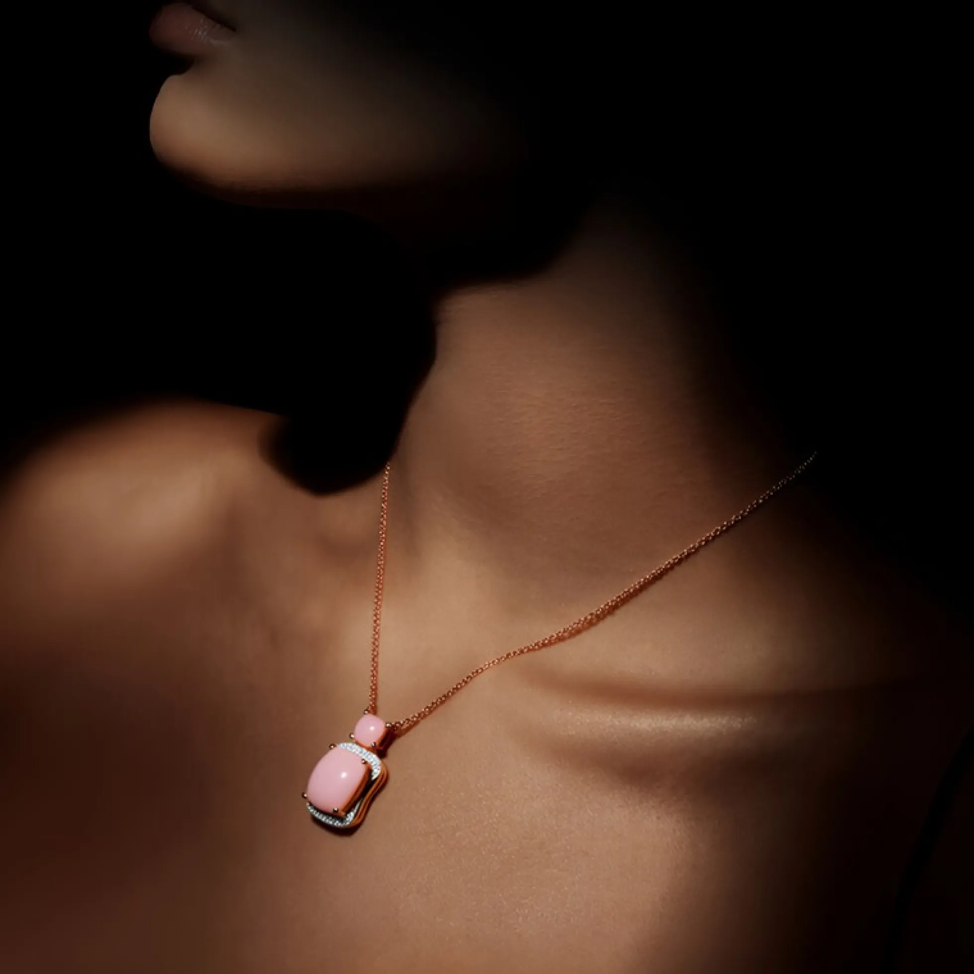 Pinkfarbener Opal-Silberhalskette