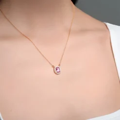Saphir-Goldcollier