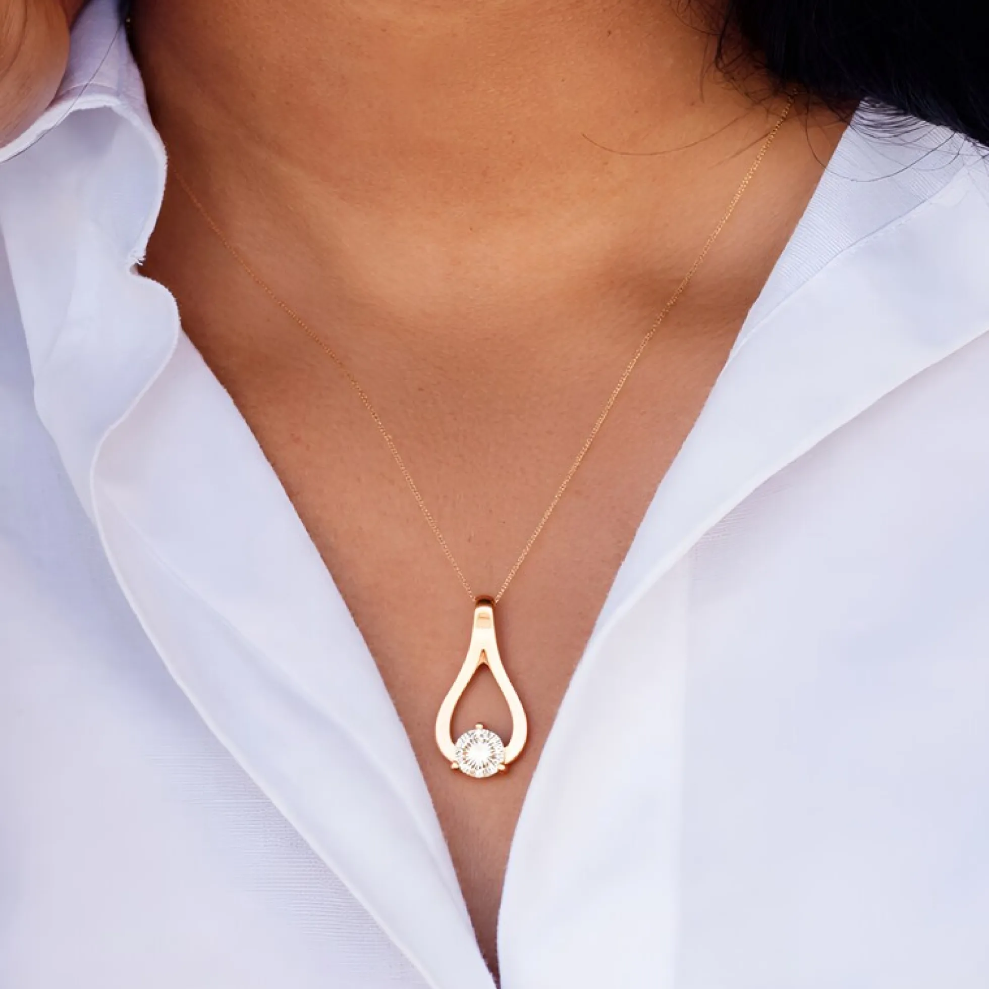 VS1 Argyle-Rose de France-Brillant-Goldanhänger