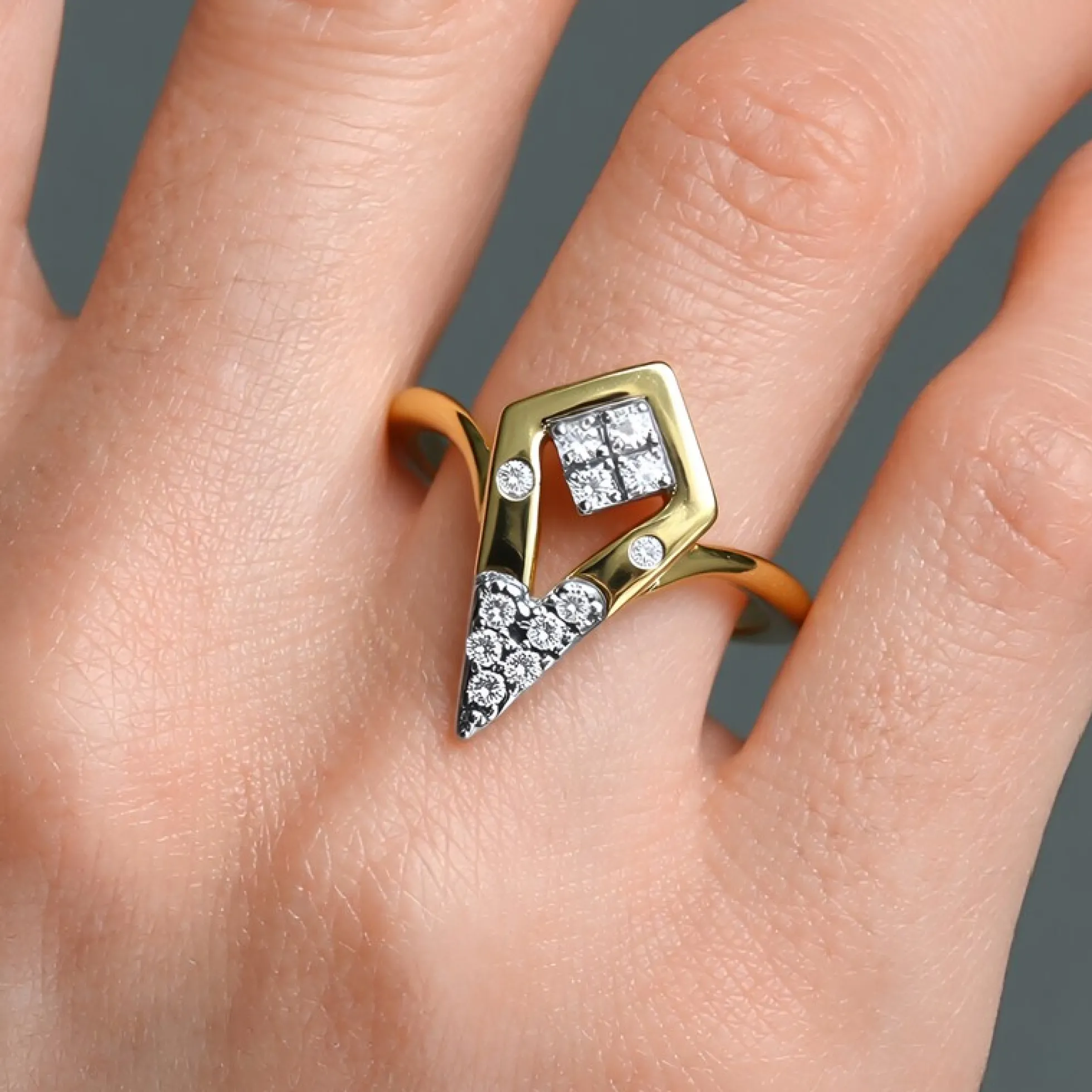 VVS1 (G) Brillant-Goldring
